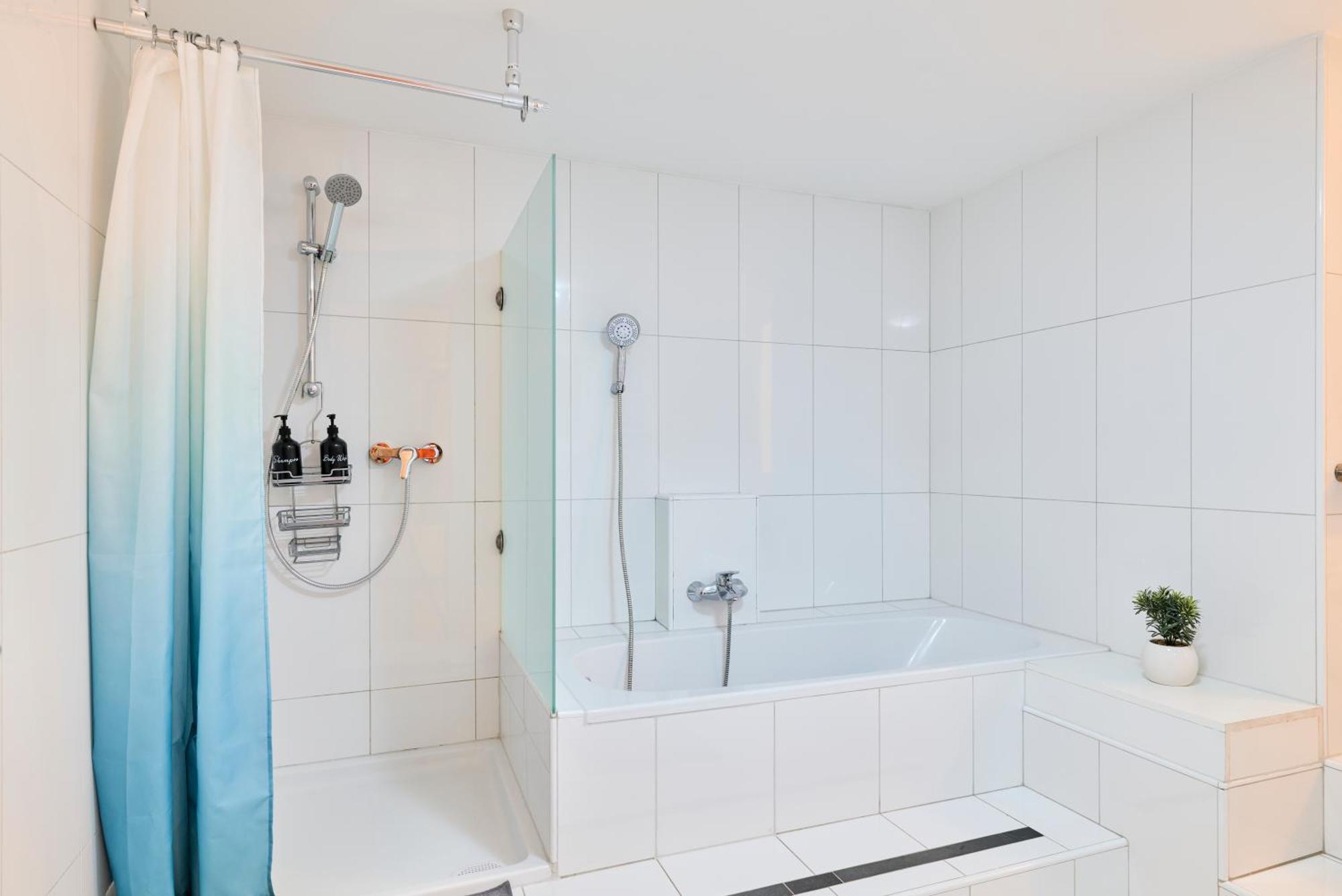 Stilvolle Gartenterrassenwohnung Mitten In เบรเกนซ์ ภายนอก รูปภาพ
