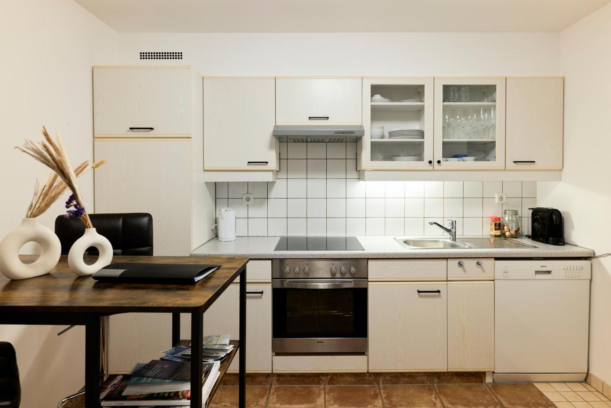 Stilvolle Gartenterrassenwohnung Mitten In เบรเกนซ์ ภายนอก รูปภาพ